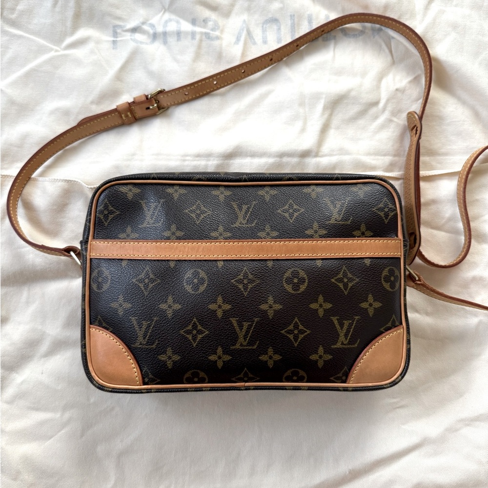 Louis Vuitton Monogram Brown Crossbody Bag Tocadero 27